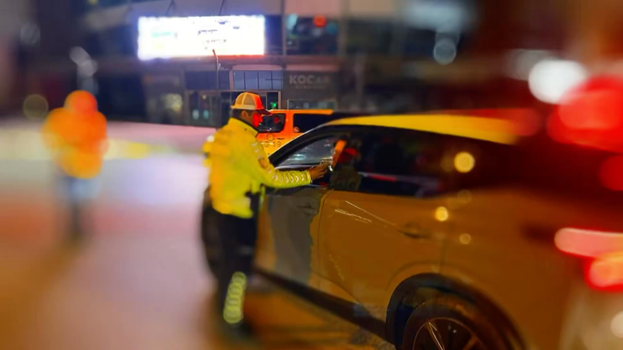 Bayram tatilinin ilk gününde acı bilanço! Bakan Yerlikaya'dan trafik kuralları uyarısı