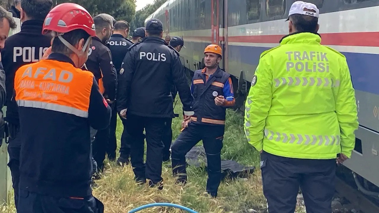 Hemzemin geçitte feci kaza!