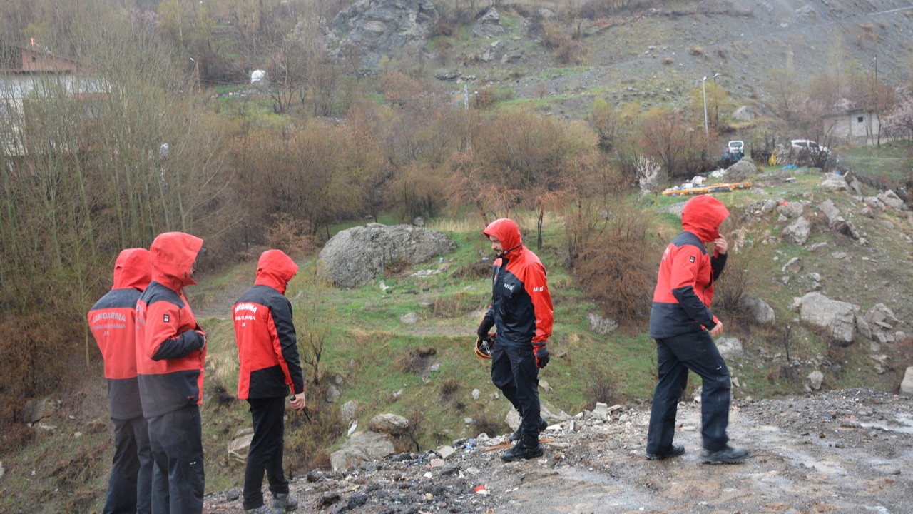 Hakkari’de sır kayboluş: 60 yaşındaki kadın için arama başlatıldı