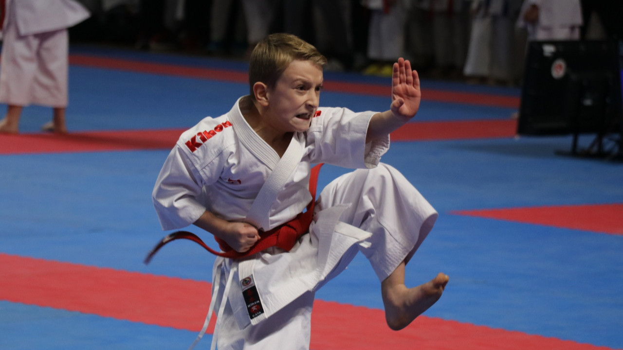 Türkiye Çocuklar Karate Şampiyonası başladı: 3 bin 500 sporcu mindere çıkıyor