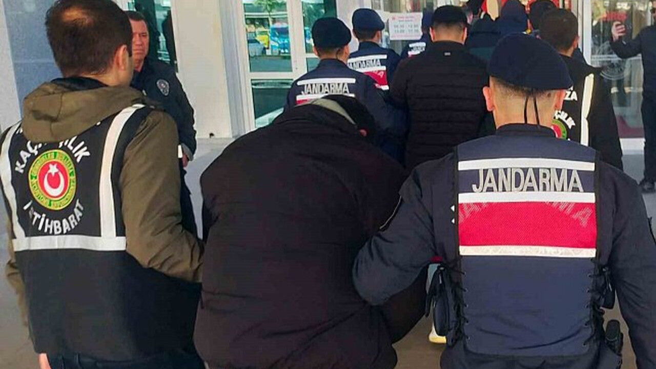 Kapıkule'de rüşvet zinciri çöktü: 23 gümrük memuru tutuklandı