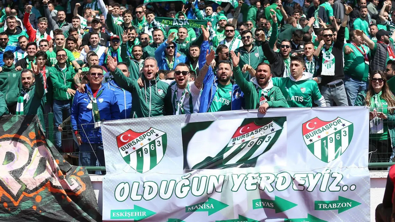 Bursaspor geri dönüyor: Şampiyonlukla 2. Lig'e yükseldi