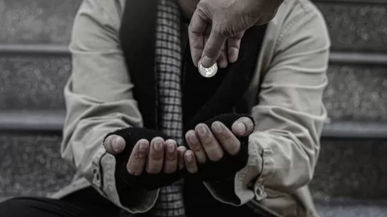 Kayseri’de dilencilere ağır ceza: 52 kişiye 73 bin lira ceza kesildi