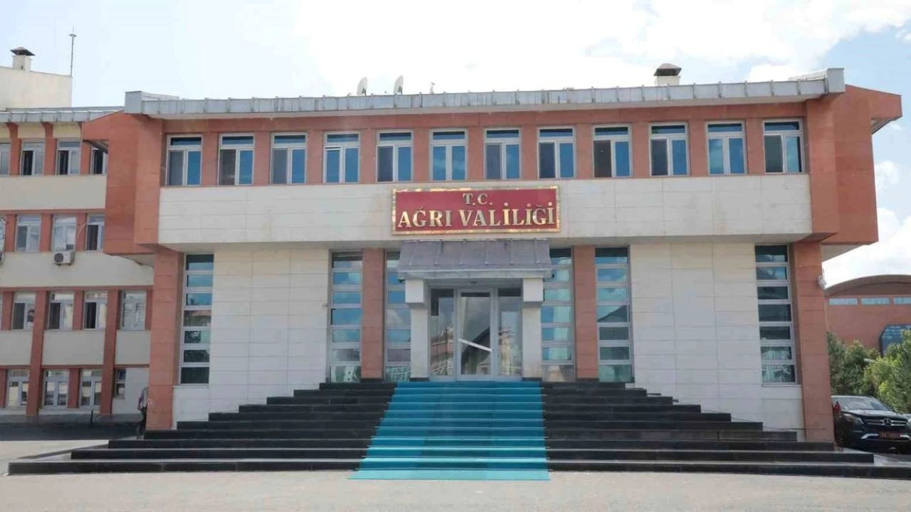 Anaokulunda çocuklarla uygunsuz video tepkisi: 17 yaşındaki kız gözaltına alındı