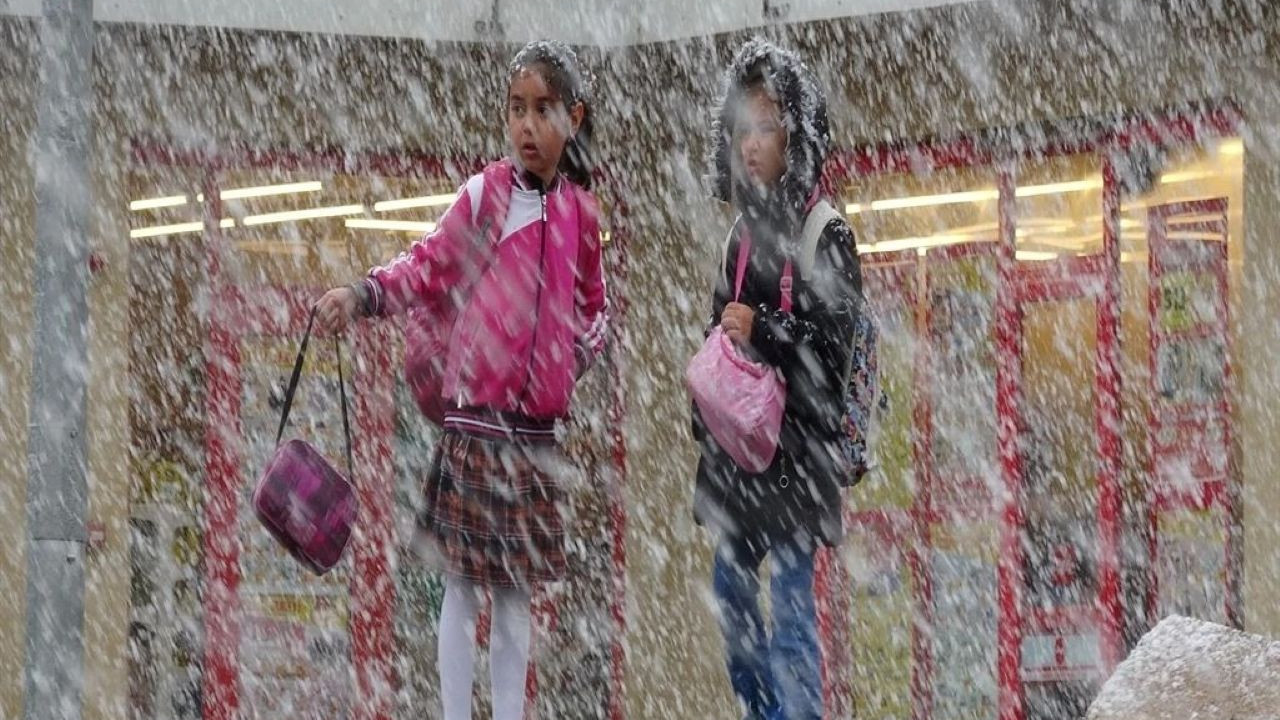 Mayıs ayında kar yağışı devam ediyor! İşte o iller