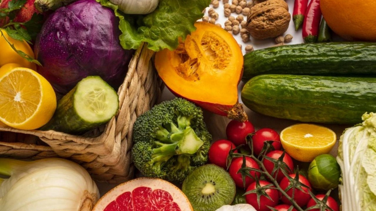 En çok pestisit bulunan besinler hangisi: Pestisit nedir, sağlığa zararları nelerdir?