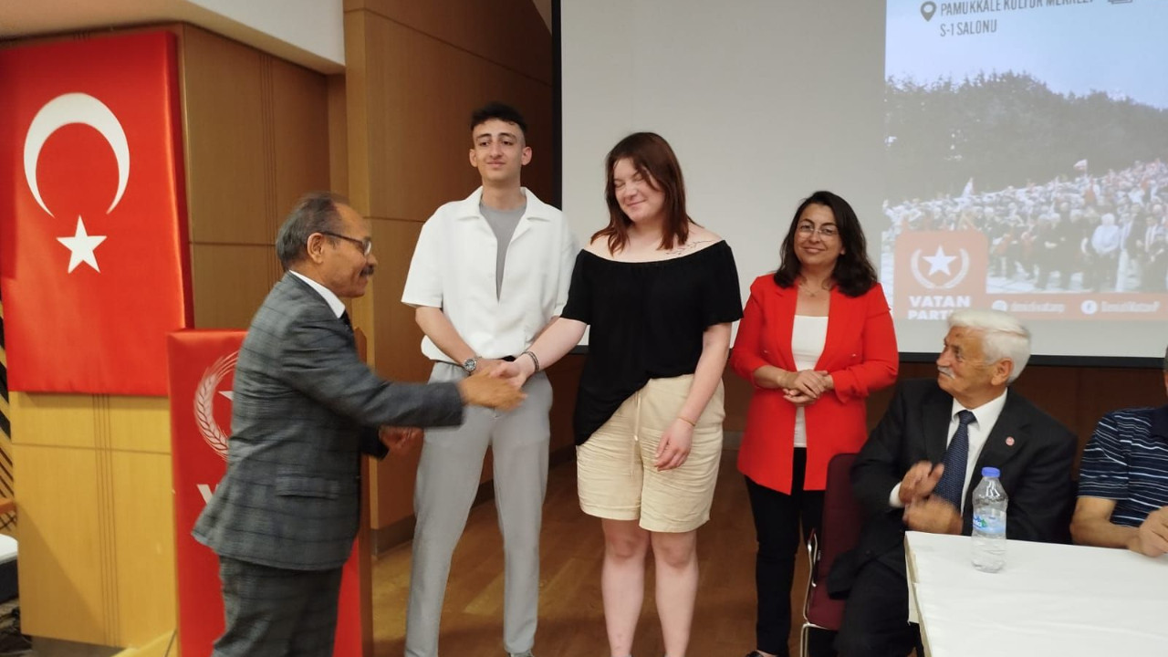 Vatan Partisi Denizli il kurultayı yapıldı: Yeni yönetim belli oldu