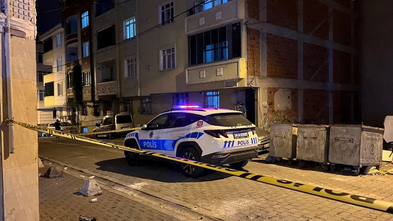 Esenyurt'ta sokak ortasında kavga