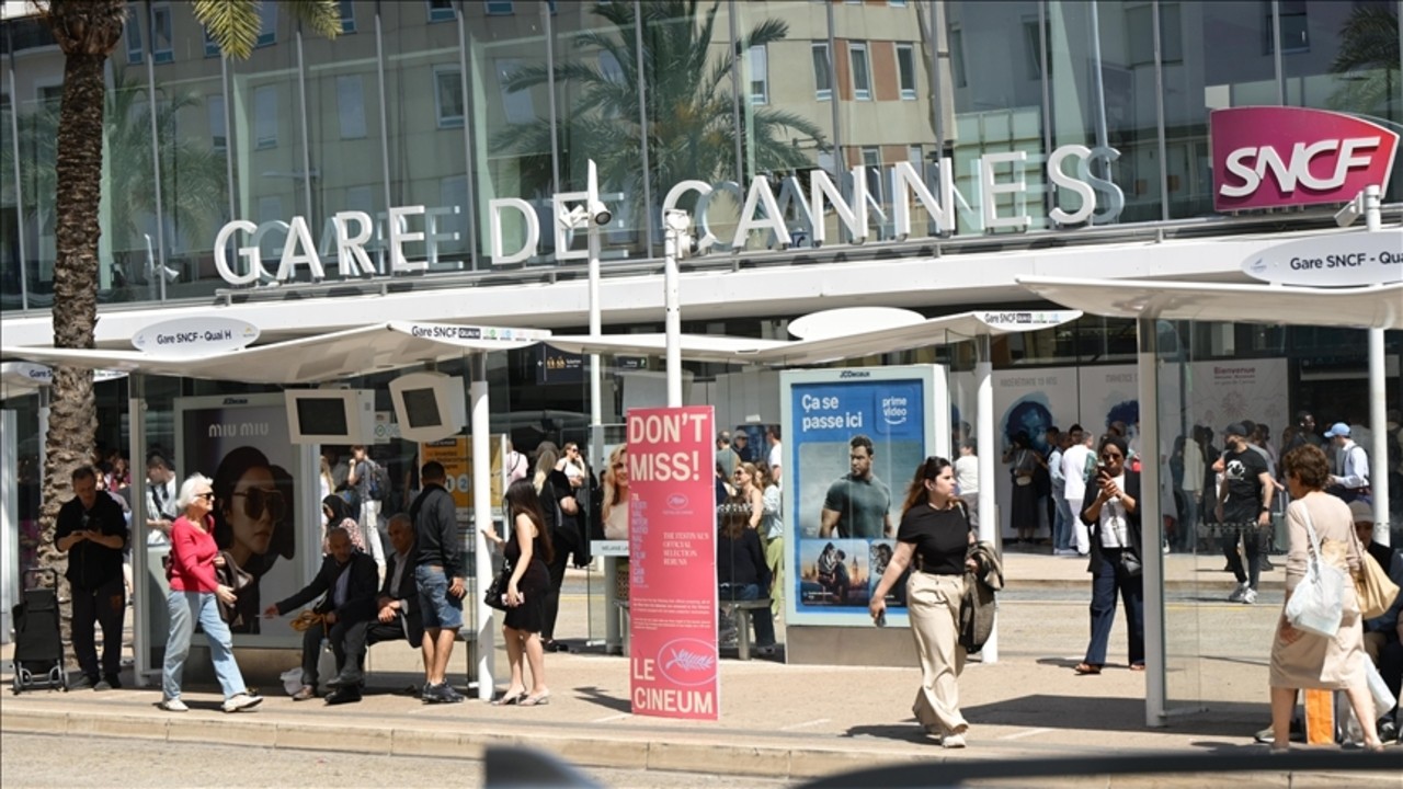 Fransa’nın güneyinde elektrik krizi: Cannes film festivali de etkilendi