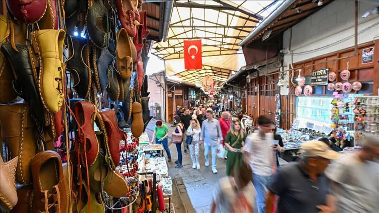 Deprem bölgesinde mücbir sebep süresi son kez uzatıldı
