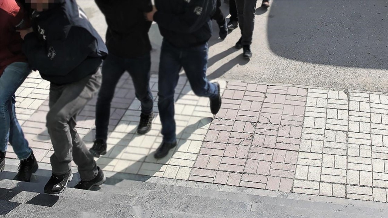 Van'da dev kaçakçılık operasyonu: 243 şüpheli yakalandı