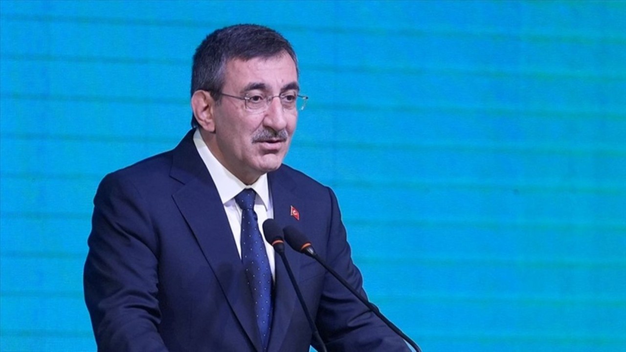 Cevdet Yılmaz: Ortak bir anayasa için tüm kesimlerle temas kuracağız