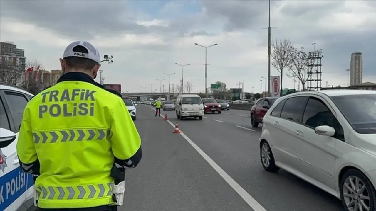 İstanbul'da bayram seferberliği: 25 bin görevli sahaya iniyor!