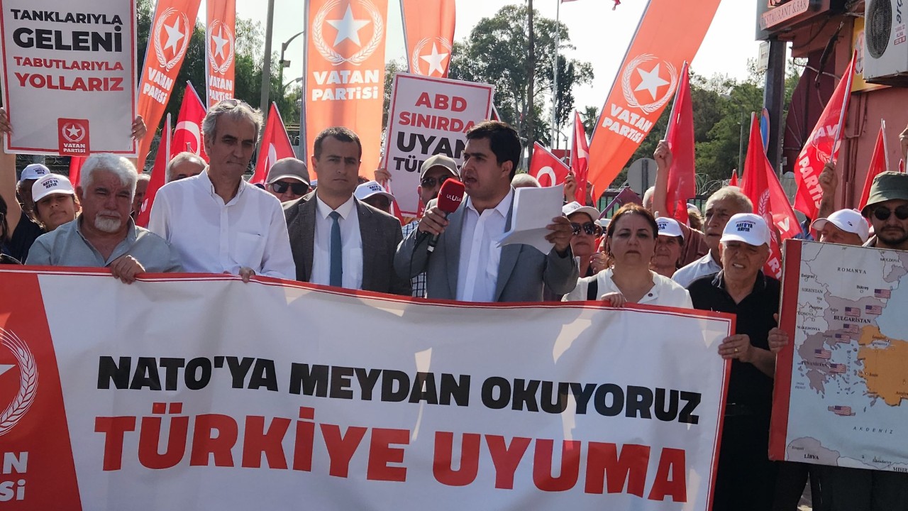 Vatan Partisi İncirlik Üssü önünden meydan okudu: "Tankla gelen, tabutla gider!"
