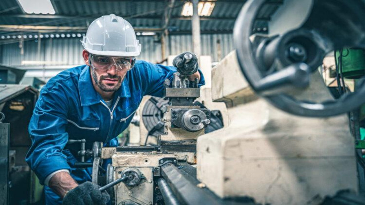 5 yılda milyonlarca meslek yok olacak: Hangi meslek grupları riskte?