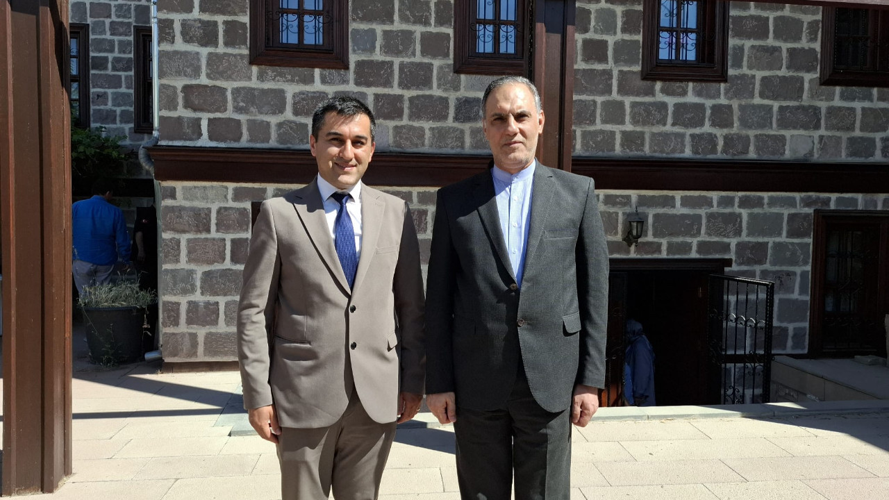 İran'ın Ankara Büyükelçisi Muhammed Hasan Habibullahzade, İsrail’in saldırılarının perde arkasını Türk medyasına anlattı.