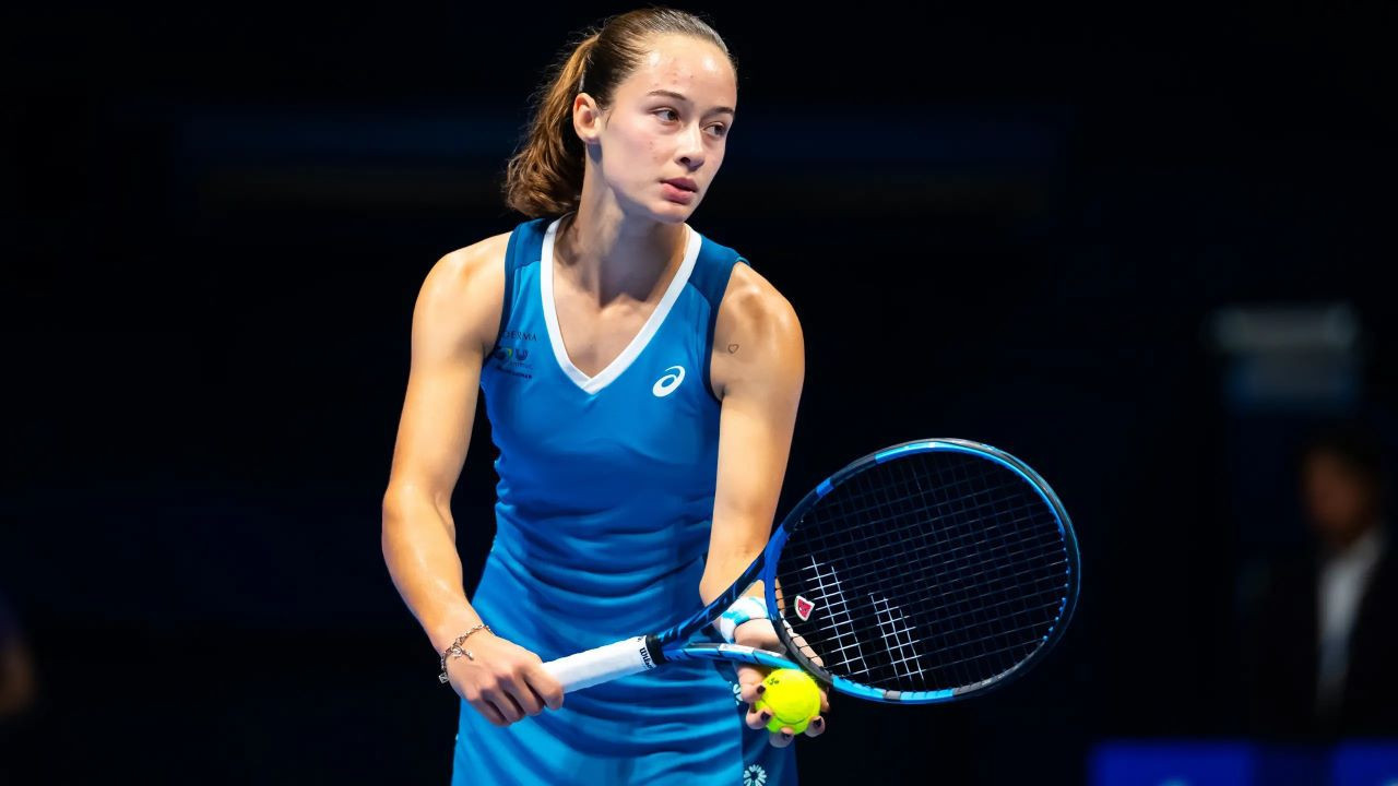 Tarihte teklerde Wimbledon'da 3. tura yükselen ilk Türk tenisçimiz Zeynep Sönmez!