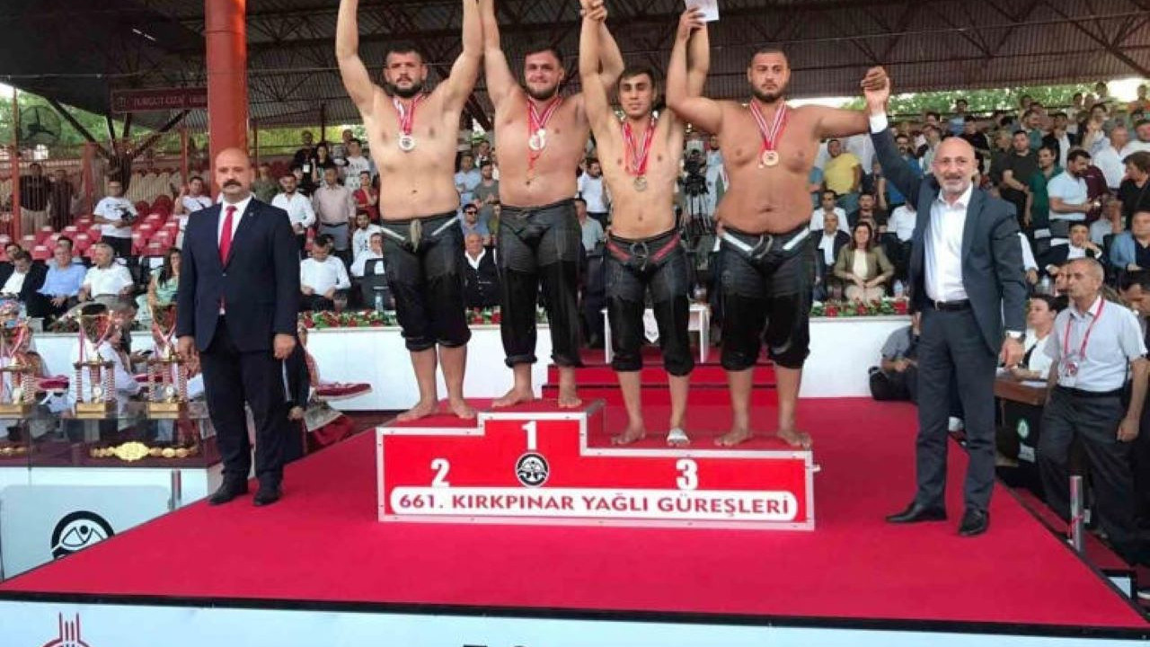 Sındırgılı güreşçi Burak Bozkurt kalp krizi geçirerek hayatını kaybetti
