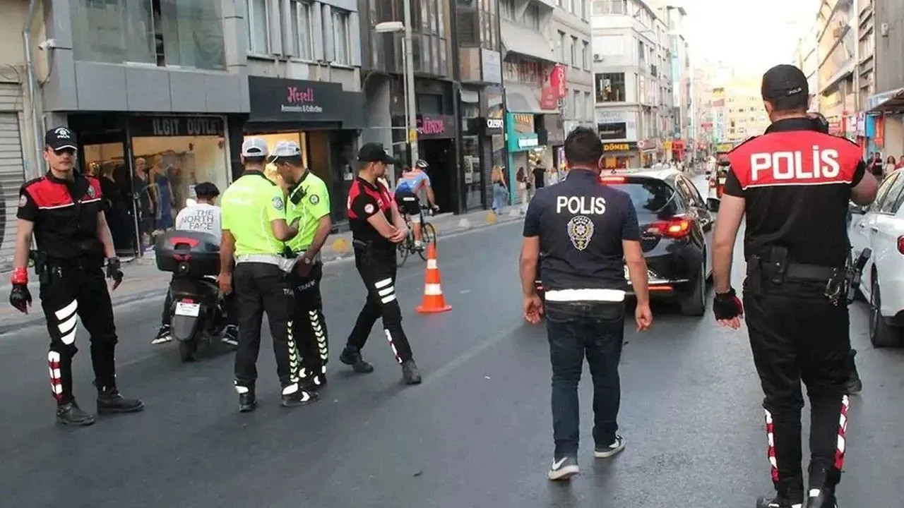 "Huzur İstanbul"da dev operasyon: 984 gözaltı!