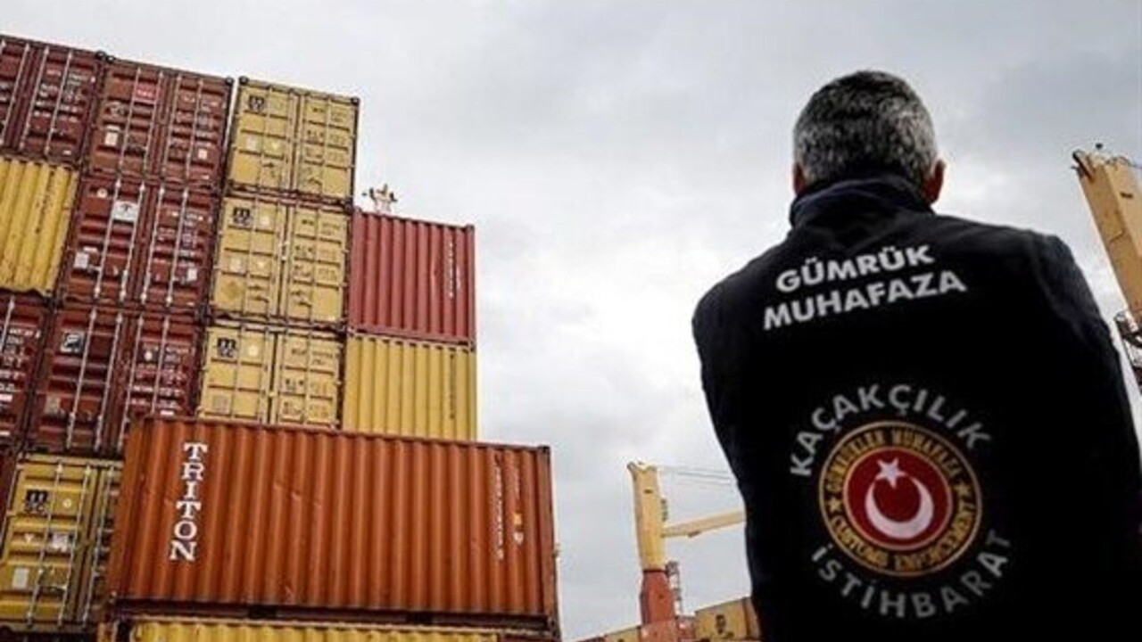 Dumansız Türkiye operasyonu: Milyonlarca kaçak sigara ve elektronik sigara ele geçirildi