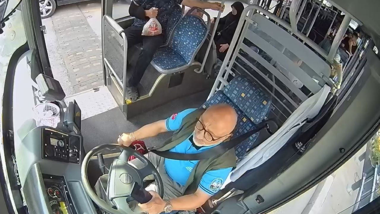 Fenalaşan yolcu için güzergah değiştirdi! Tokat’ta halk otobüsü şoförü takdir topladı