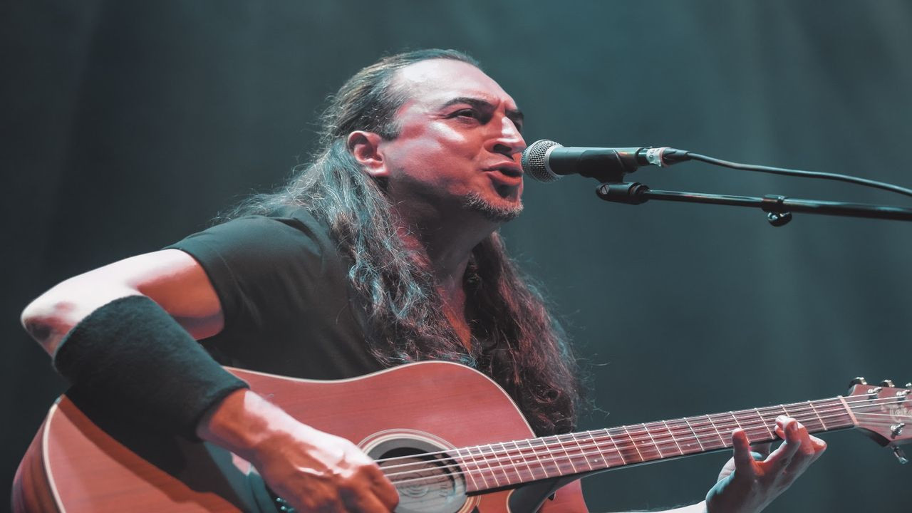 Urla’da rockçı Ogün Sanlısoy rüzgarı esecek