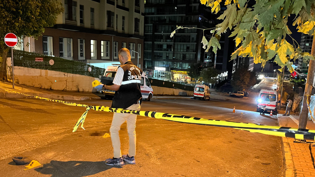 Bahçelievler’de yürürken silahlı saldırıya uğradı: Hastanede hayatını kaybetti