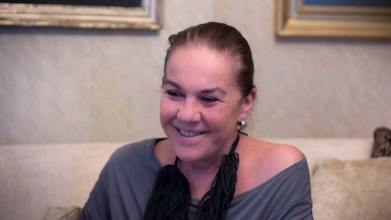 Gazeteci Figen Batur hayatını kaybetti