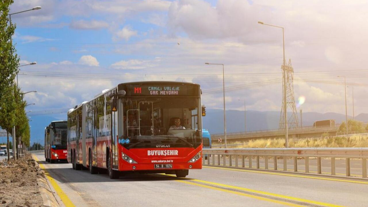 Ulaşımda devrim: 122 hat kalkıyor, yerine metrobüs geliyor!