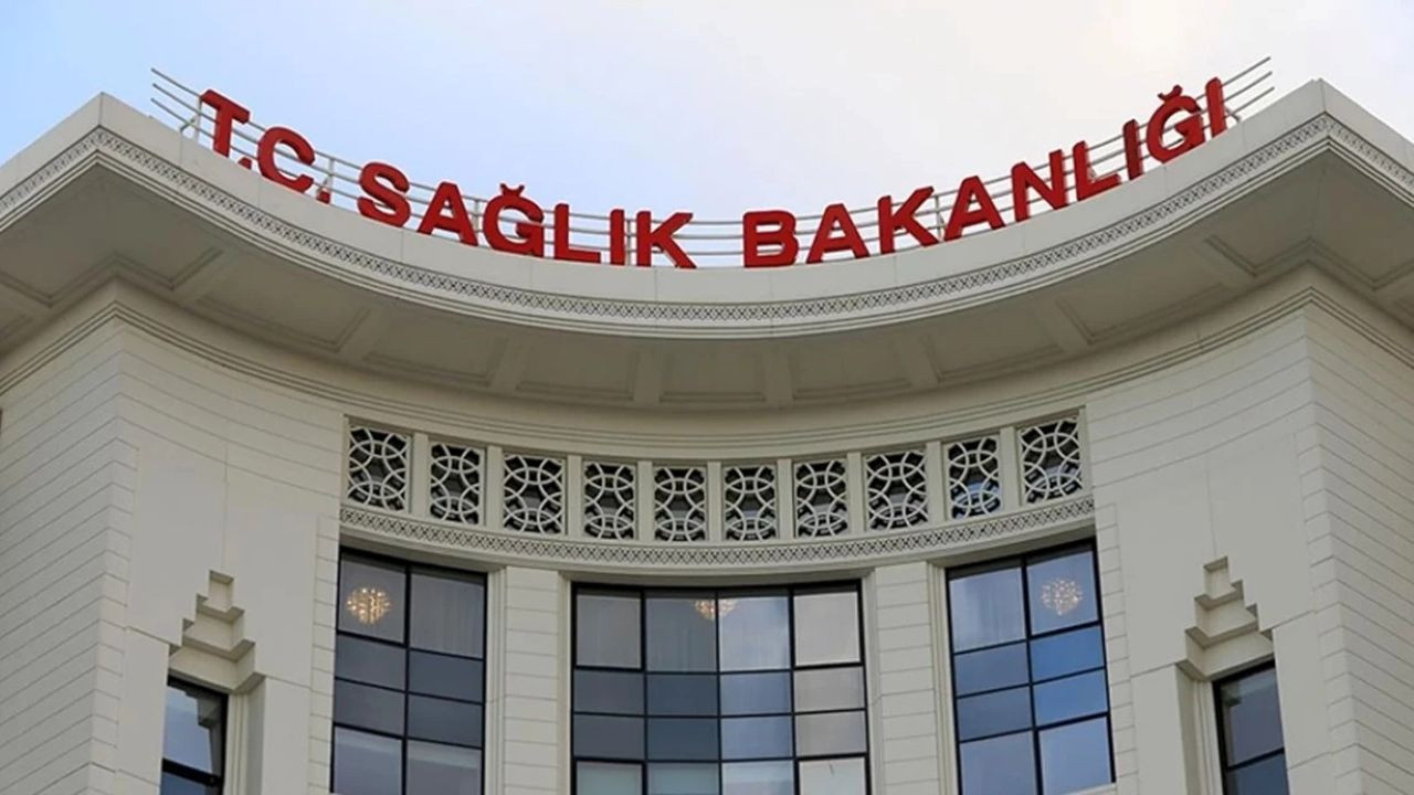 ❗ Sağlık Bakanlığı’ndan yeni mesai düzenlemesi açıklaması: İddialara yanıt geldi