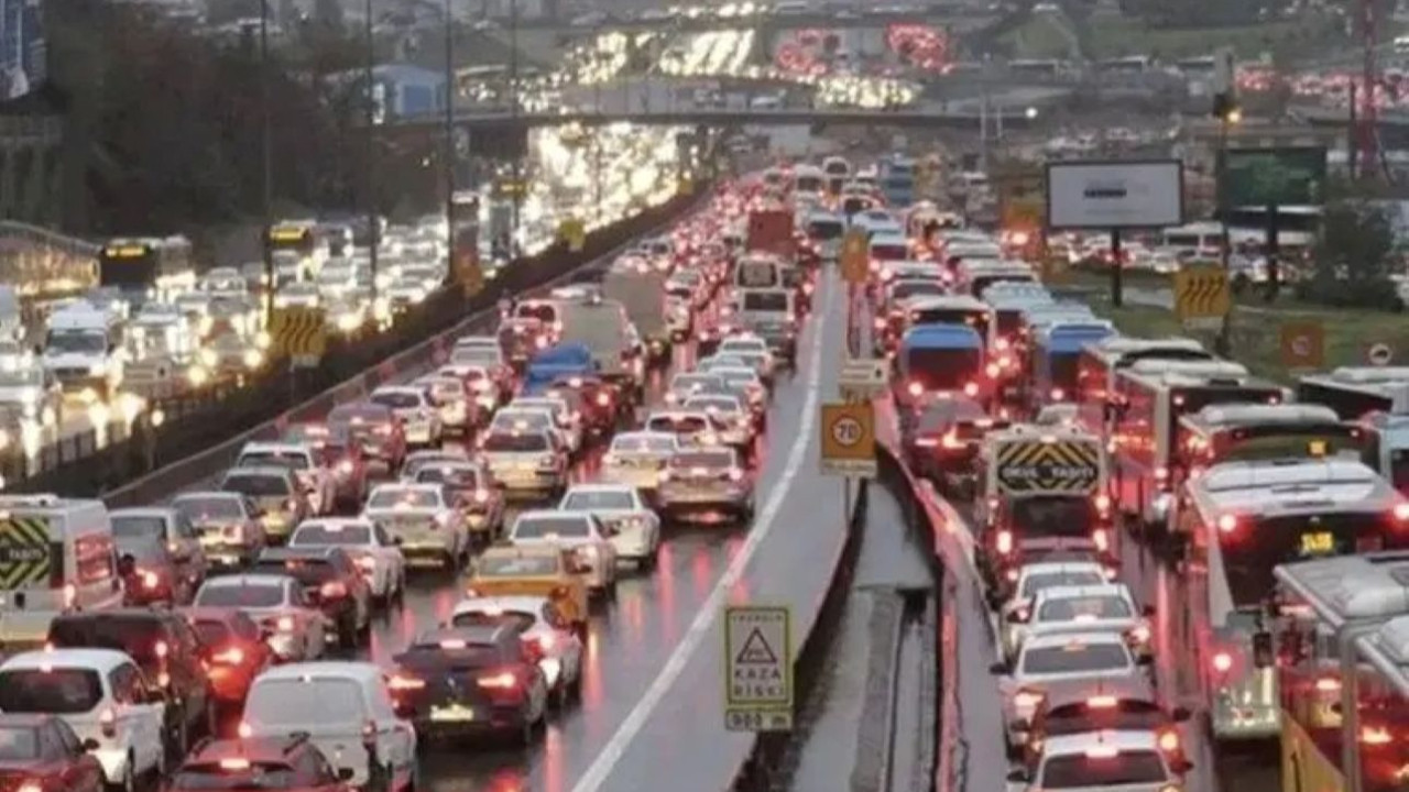 Sürücüler dikkat! İşte 27 Ağustos çarşamba günü çalışma yapılan yollar