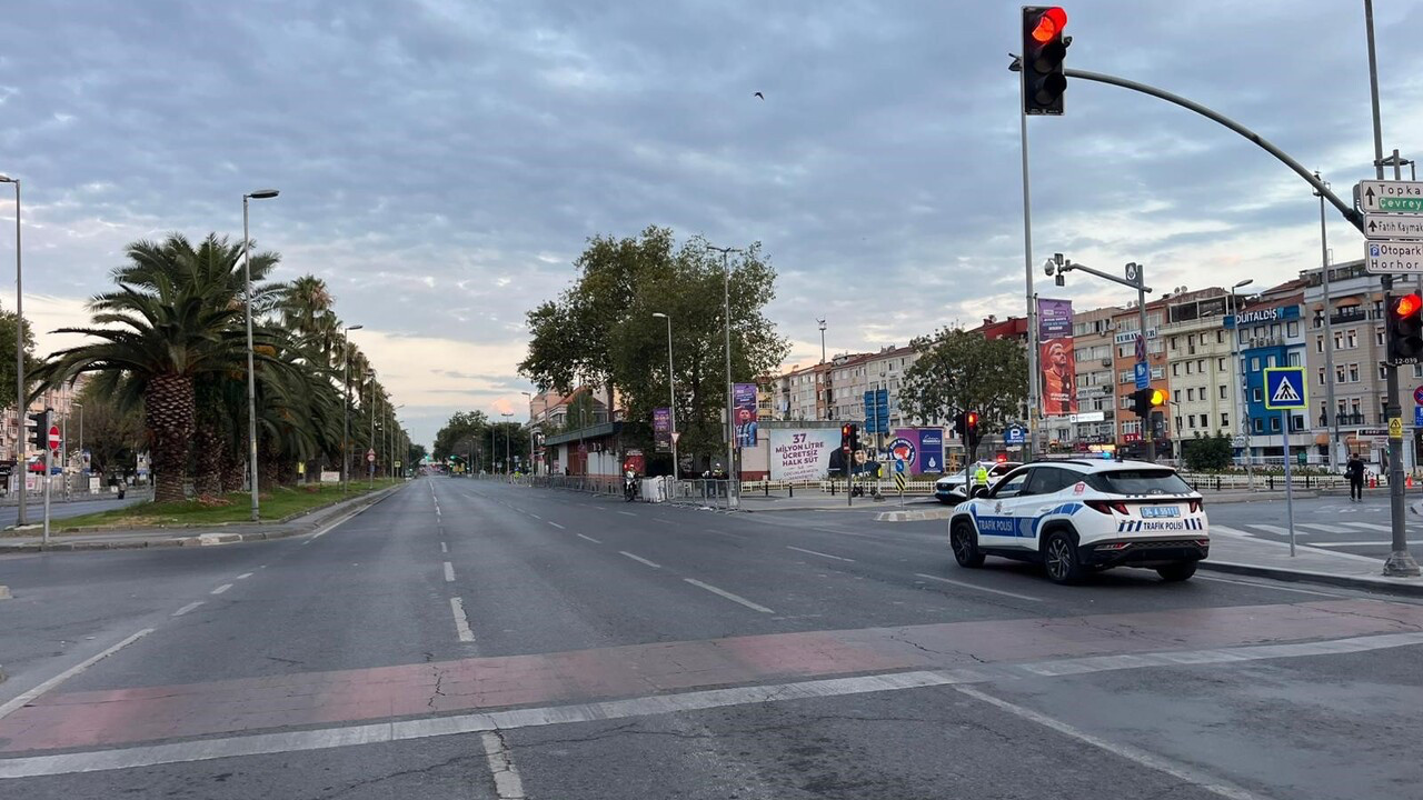 İstanbullular dikkat! Onlarca yol sabahın erken saatlerinde kapatıldı, işte kapatılan yollar…