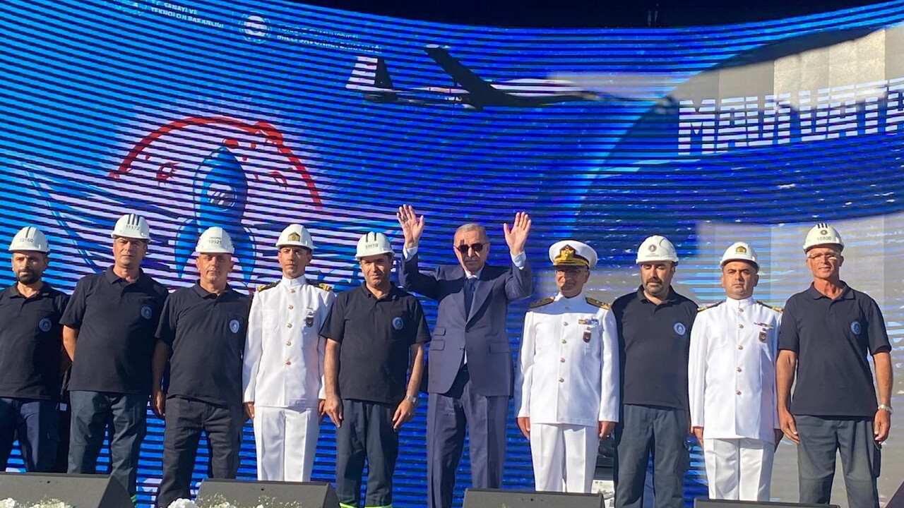 Cumhurbaşkanı Erdoğan’dan Teknofest’te tarihi mesaj: “Gençlik bentleri tek tek yıkarak geliyor”