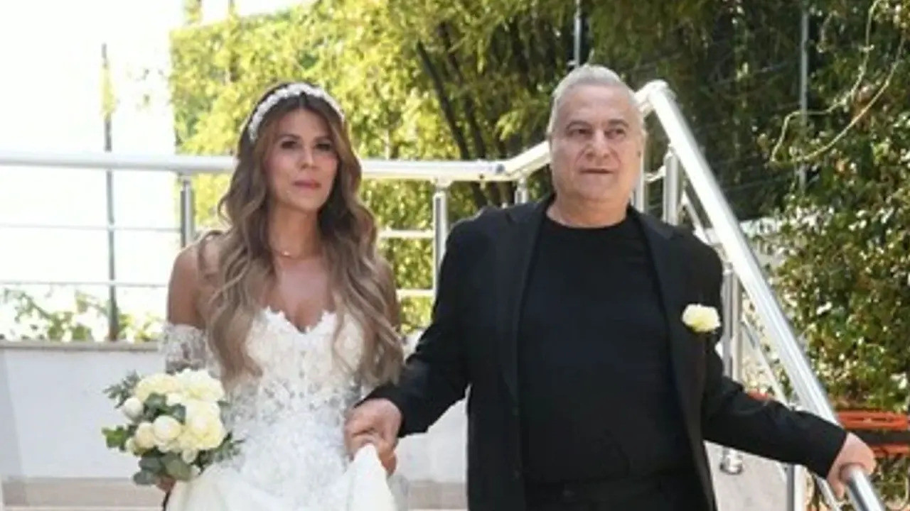 Mehmet Ali Erbil 6. kez evlendi, nikah şahidi Serdar Ortaç uyuyakaldı!