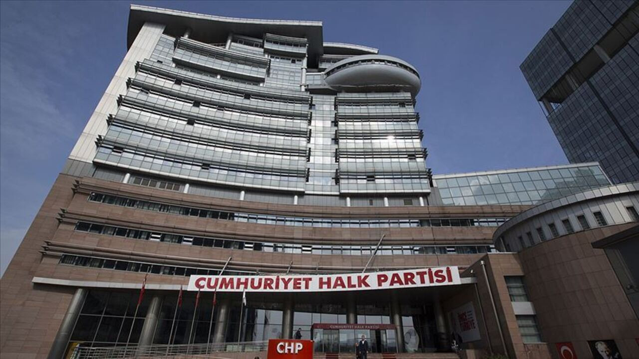 CHP İstanbul seçiminde 'hile' iddiası: İl başkanı ve belediye başkanları hakkında dava açıldı