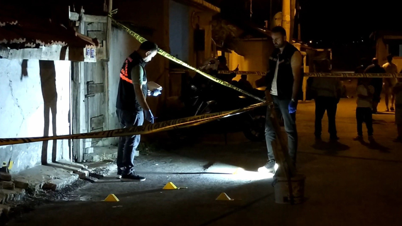 75 yaşındaki adam eşiyle tartıştıktan sonra herkesin gözü önünde intihar etti!