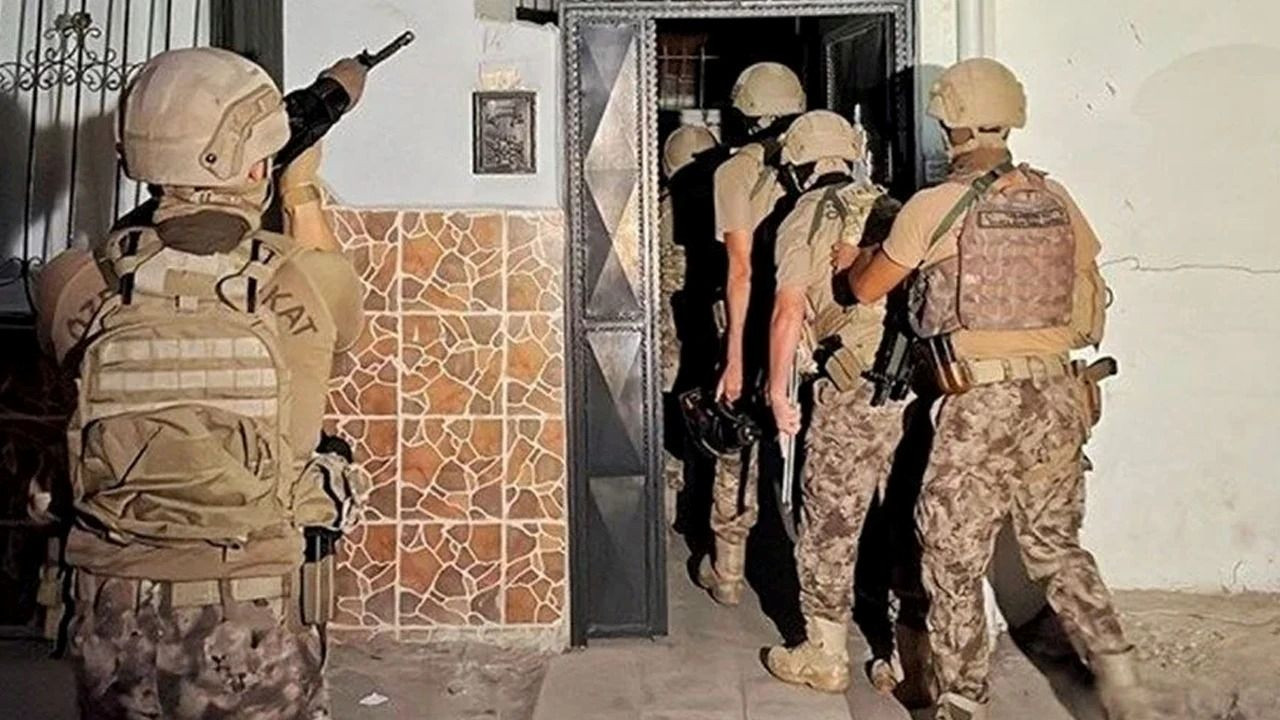 Bakan Yerlikaya duyurdu: Nitelikli dolandırıcılık şebekelerine dev operasyon