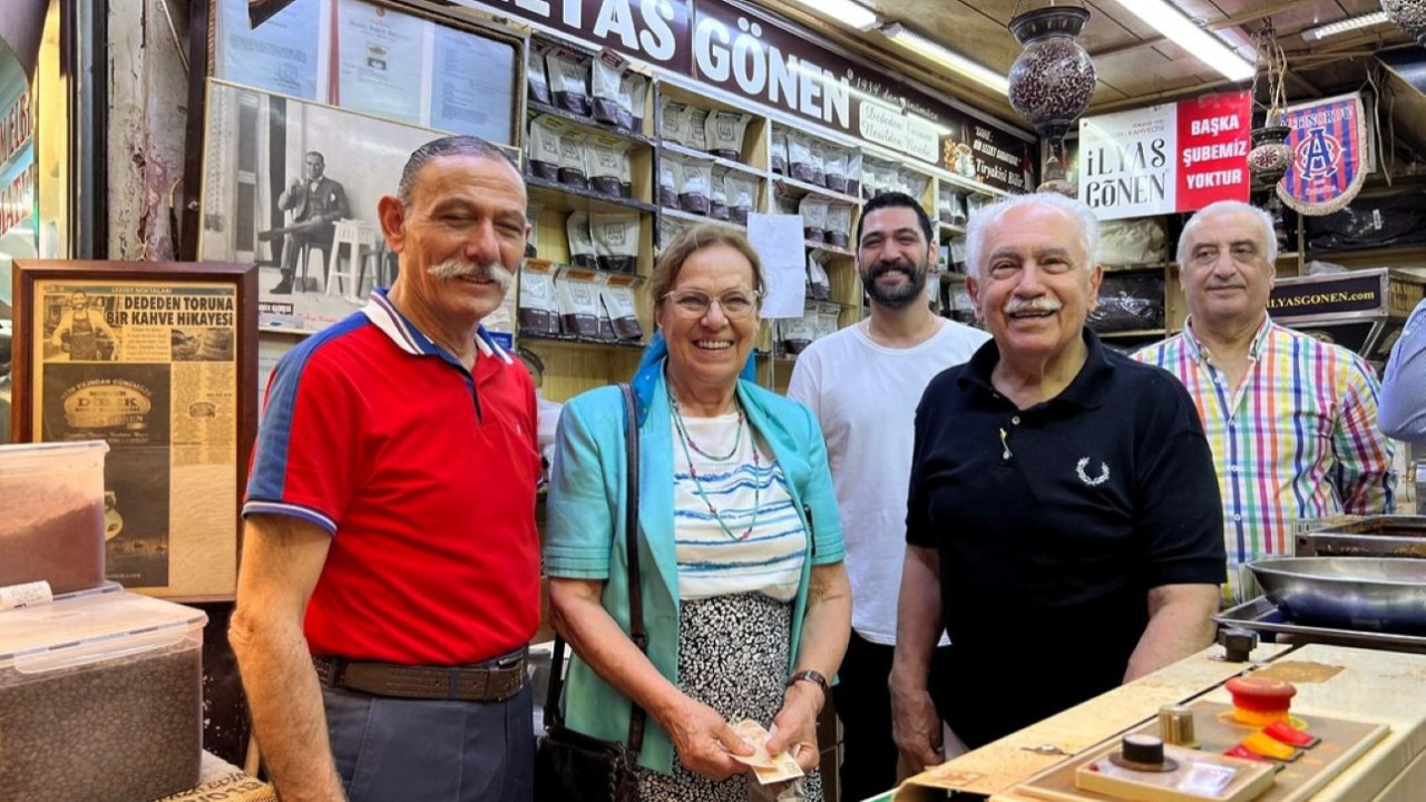 Doğu Perinçek Kemeraltı esnafıyla buluştu: "Esnafımıza sahip çıkacağız"