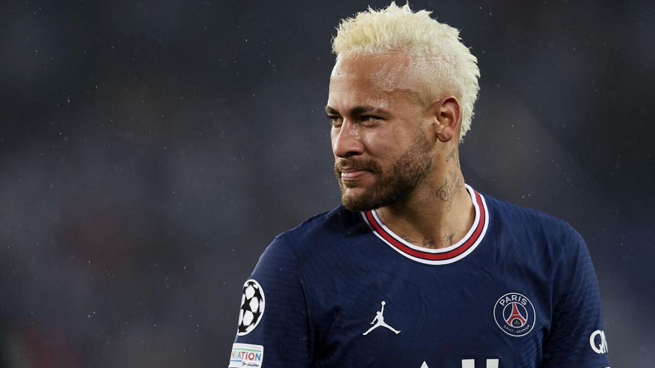 Ünlü futbolcuya milyar dolarlık miras şoku: Tanımadığı iş adamı servetini ona bıraktı