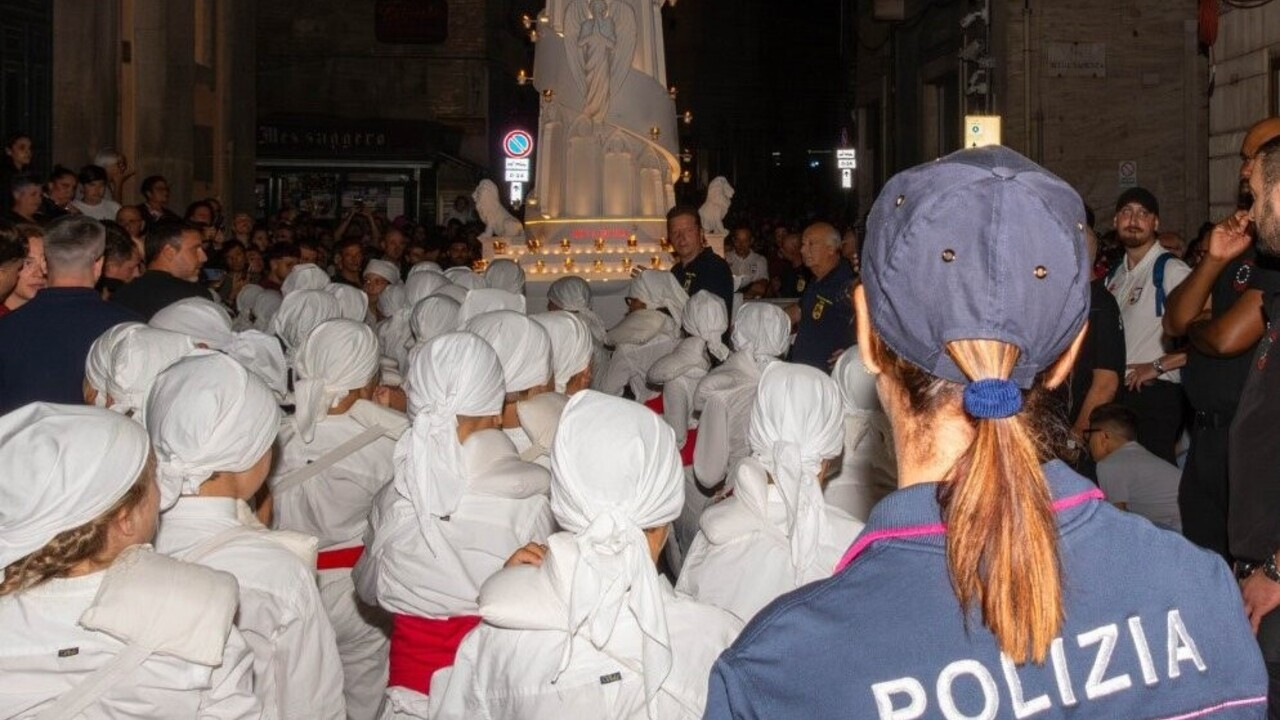 İtalya’da alarm! İki Türk, Santa Rosa’da saldırı şüphesiyle tutuklandı