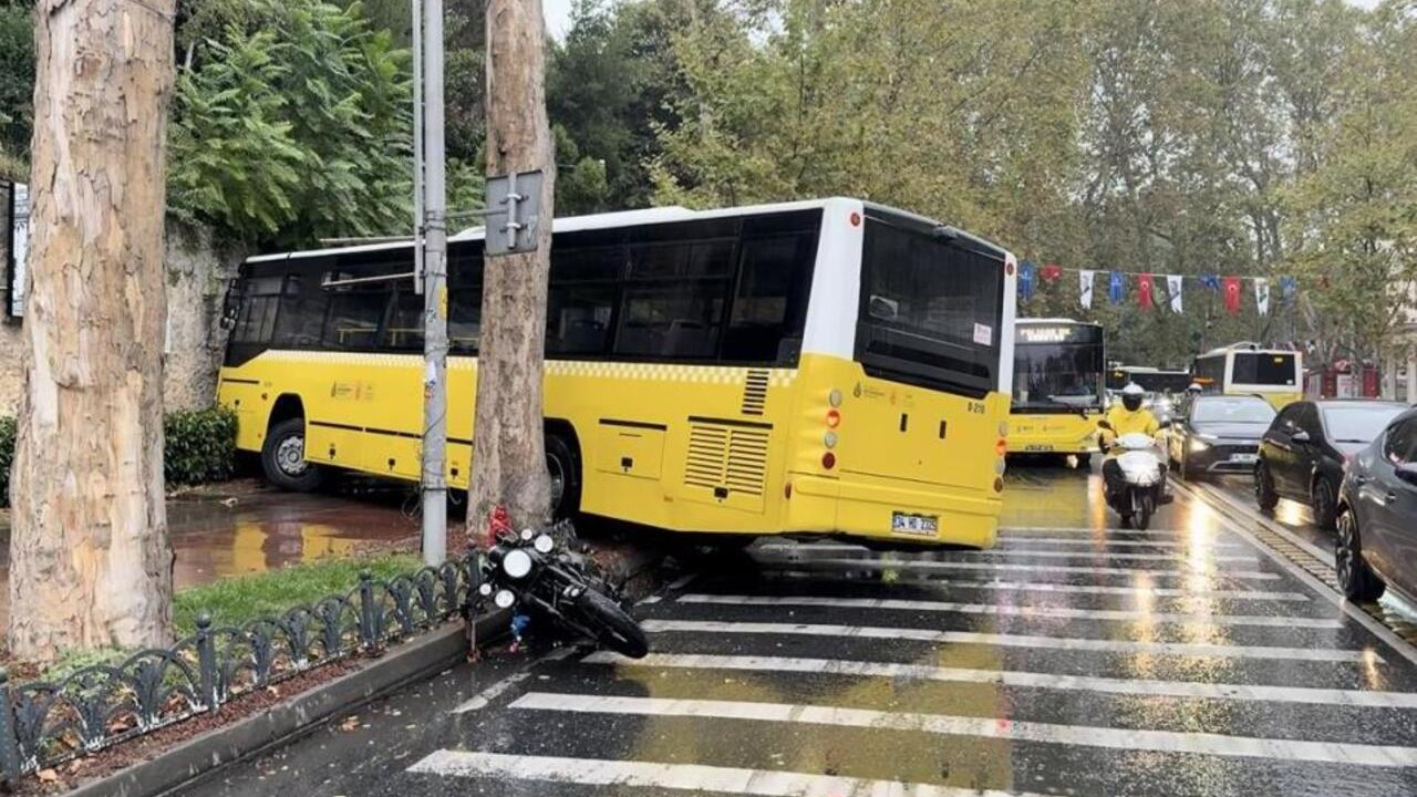 Beşiktaş’ta dehşet anları: İETT otobüsü kontrolden çıkıp motosiklet ve taksiye çarptı!