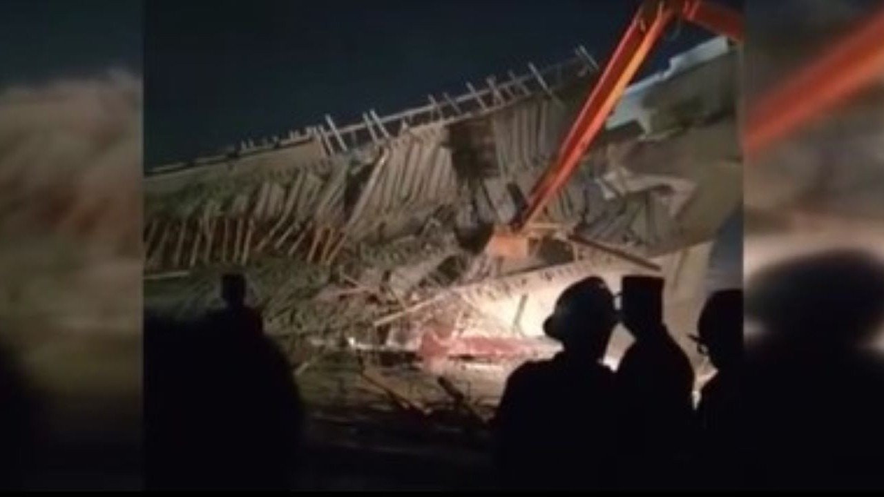 Irak’ın Kerbela kentinde köprü çöktü! 2 kişi hayatını kaybetti