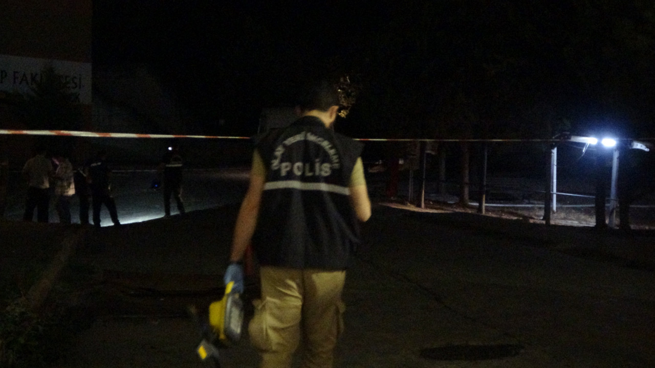 Kocaeli Üniversitesi Hastanesi’nde 5’inci kattan atlayan hasta hayatını kaybetti