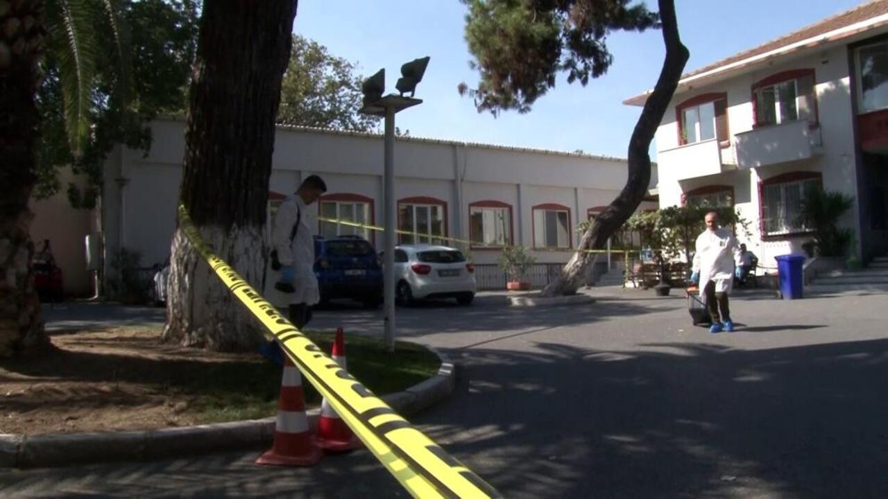 Zeytinburnu’nda dehşet: Eğlence mekanı sahibine silahlı saldırı!