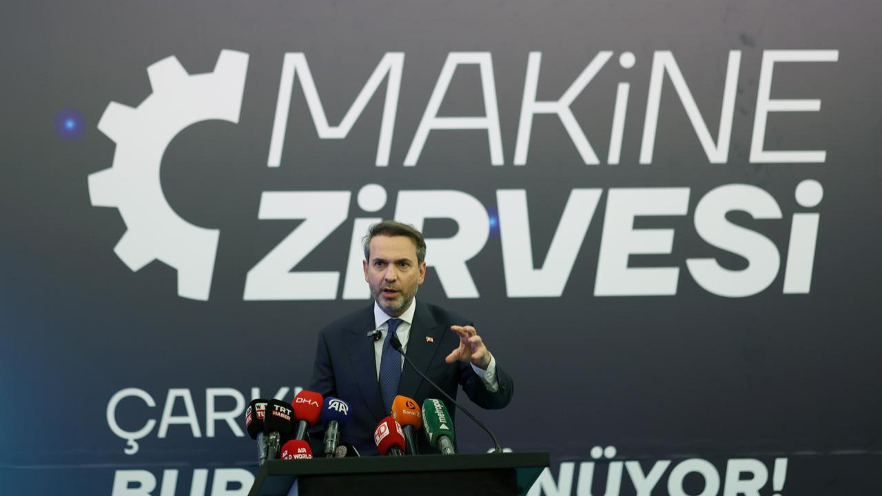Bakan Bayraktar’dan enerji müjdesi: "10 bin megavatı bu yıl aşacağız”