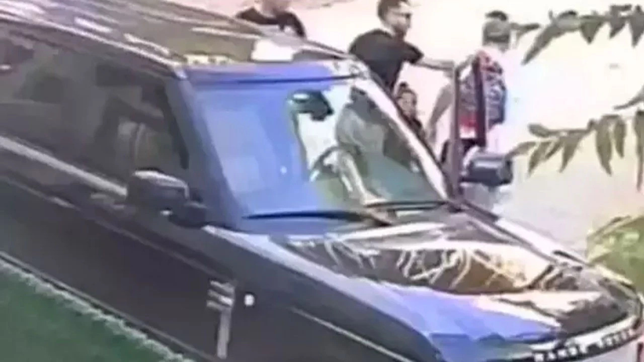 Kocaeli’nde çocuklarının yanında babaya tokat atan sürücü tutuklandı