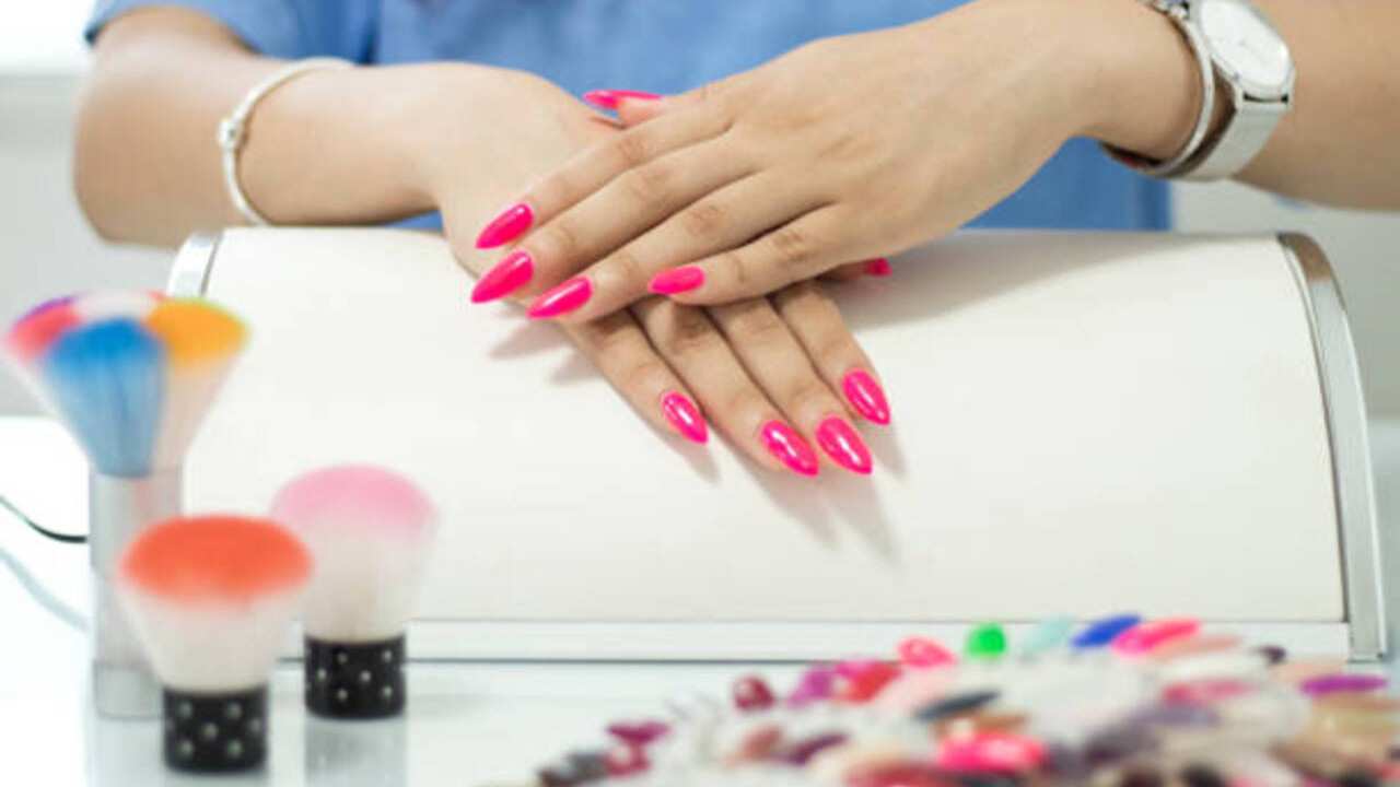 Kalıcı ojelerde gizli tehlike: Uzmanlar kanser riskine karşı uyardı