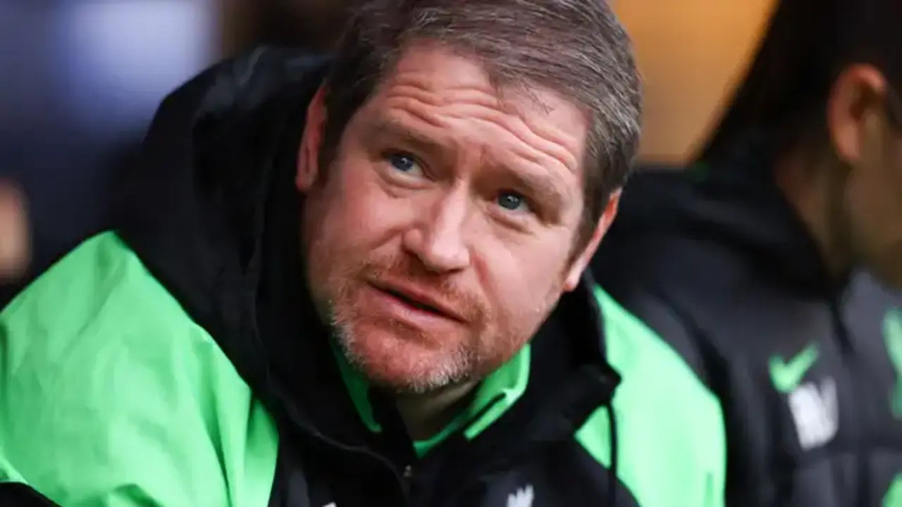 Liverpool yasta: Eski teknik direktör 47 yaşında hayatını kaybetti