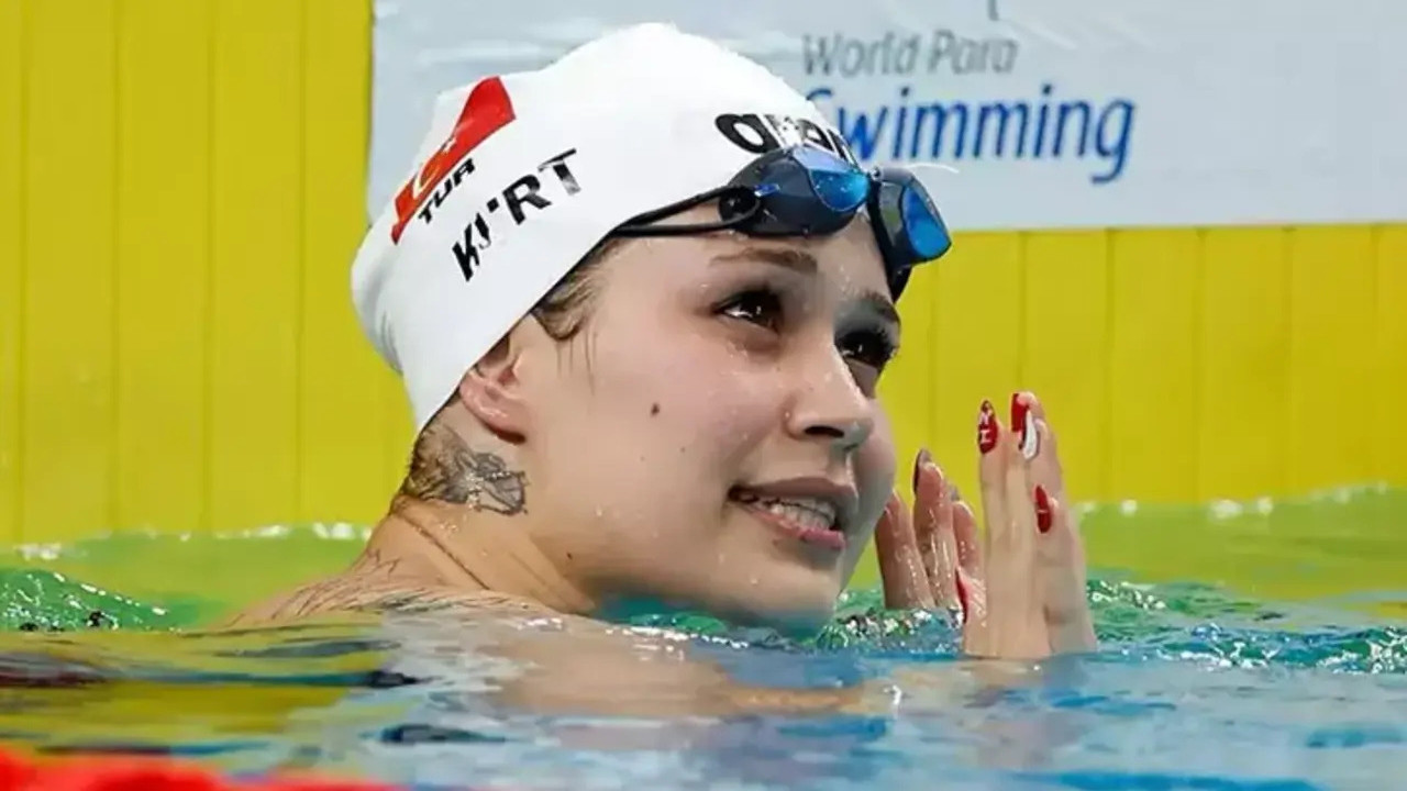 Defne Kurt’tan Singapur’da altın yağmuru: 5 günde 4 madalya,