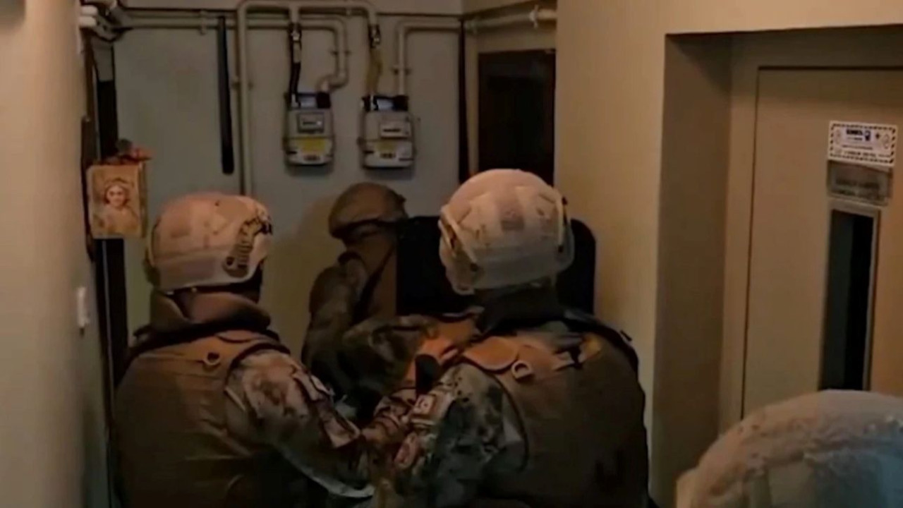 Dolandırıcılık şebekesine ağır darbe: 18 ilde dev operasyon!